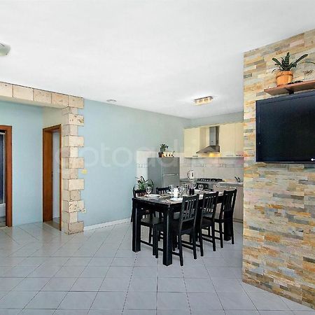 Holiday Home Darius With Hot Tub Makarska Exteriör bild