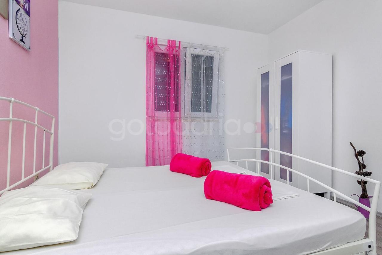 Holiday Home Darius With Hot Tub Makarska Exteriör bild